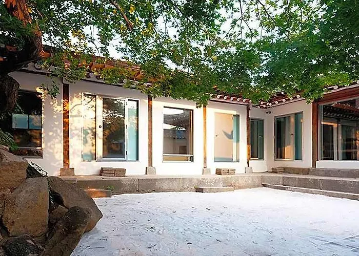 Side Hanok Seul