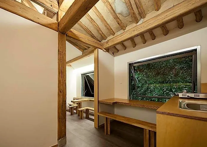 Side Hanok 2*