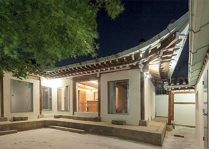 Side Hanok 2*