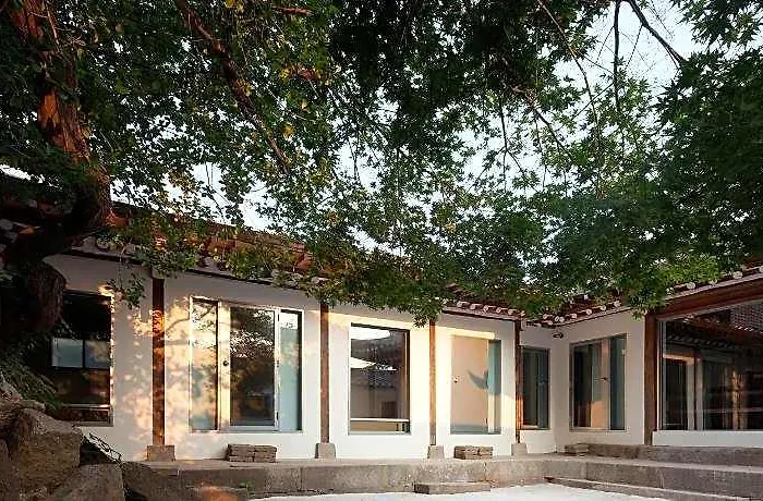 Side Hanok Hotel