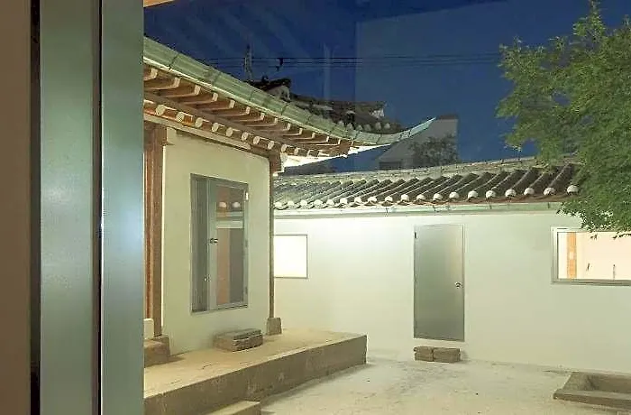 Side Hanok Hotel 2*